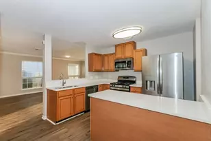 2406 Glenholly Park Dr, Sugar Land, TX 77498 - Photo 9