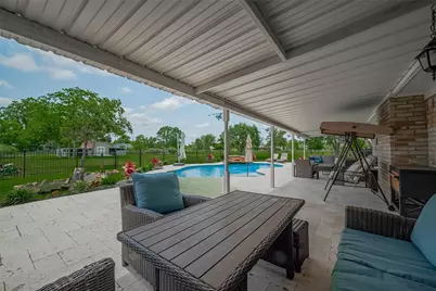 9526 Sandy Lane, Manvel, TX 77578 - Photo 31