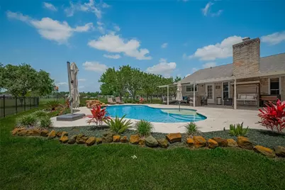 9526 Sandy Lane, Manvel, TX 77578 - Photo 35