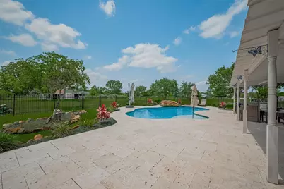 9526 Sandy Lane, Manvel, TX 77578 - Photo 33