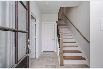 2818 Grand Fountains Drive #B, Houston, TX 77054 - Photo 7