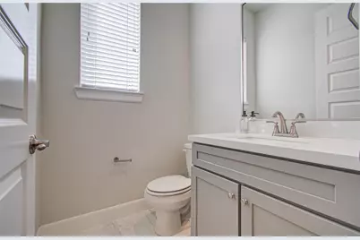 2818 Grand Fountains Drive #B, Houston, TX 77054 - Photo 17