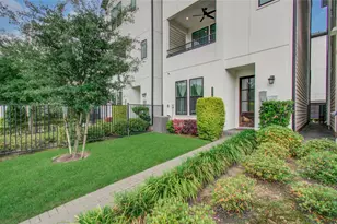 2818 Grand Fountains Dr, Houston, TX 77054 - Photo 7