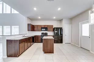 10511 Snowy Ridge Ln, Rosharon, TX 77583 - Photo 9