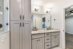 7341 Oak Hill Dr, Houston, TX 77087 - Photo 23