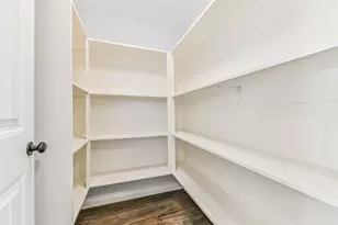 7341 Oak Hill Dr, Houston, TX 77087 - Photo 13