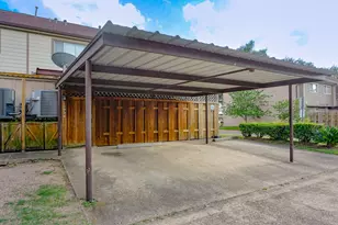 10526 Hammerly Blvd, Houston, TX 77043 - Photo 25