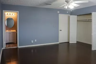 10526 Hammerly Boulevard #246, Houston, TX 77043 - Photo 19