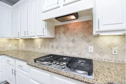 7606 Westmoreland Drive, Sugar Land, TX 77479 - Photo 11