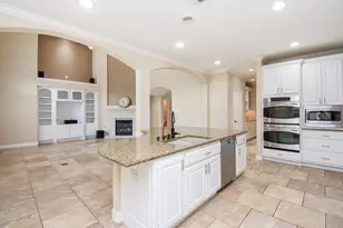 7606 Westmoreland Dr, Sugar Land, TX 77479 - Photo 3