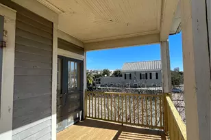 1402 Winnie St, Galveston, TX 77550 - Photo 23