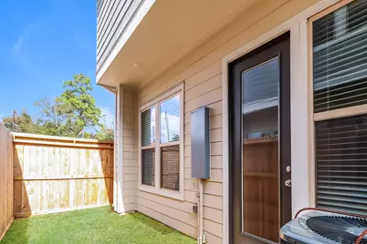 5117 Pine Reach Drive, Houston, TX 77018 - Photo 15