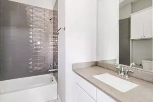 5117 Pine Reach Dr, Houston, TX 77018 - Photo 13