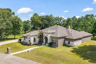 8992 Windjammer Ln, Montgomery, TX 77316 - Photo 3