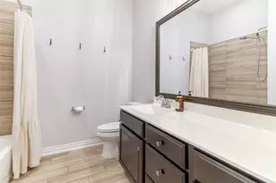 208 Woodside Ct, Clute, TX 77531 - Photo 23