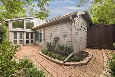 133 Sugarberry Circle, Houston, TX 77024 - Photo 7