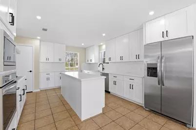 426 Pine Manor Drive, Conroe, TX 77385 - Photo 13