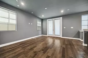 5824 Winsome Ln, Houston, TX 77057 - Photo 9