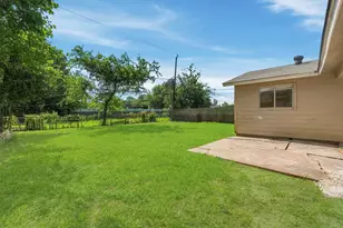 303 Brown Dr, Pasadena, TX 77506 - Photo 15