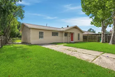 303 Brown Drive, Pasadena, TX 77506 - Photo 1