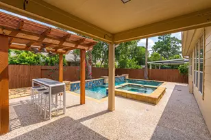 22 Frontera Cir, The Woodlands, TX 77382 - Photo 13