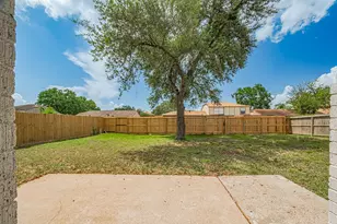 3407 Coachlight Ln, Baytown, TX 77521 - Photo 27