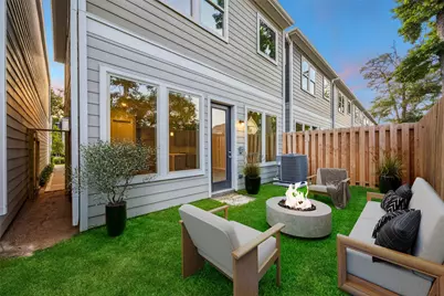 810 Glowing Dawn Drive, Houston, TX 77018 - Photo 17