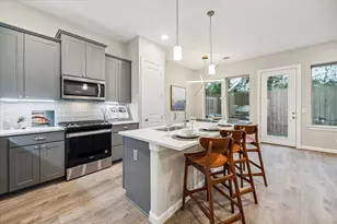 810 Glowing Dawn Dr, Houston, TX 77018 - Photo 13