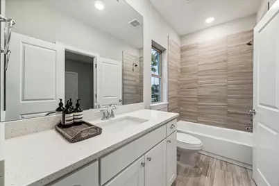 810 Glowing Dawn Drive, Houston, TX 77018 - Photo 33