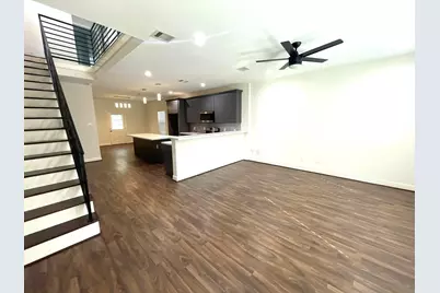 4913 Southwind Street #B, Houston, TX 77033 - Photo 17