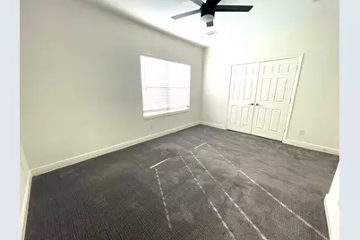 4913 Southwind Street #B, Houston, TX 77033 - Photo 7