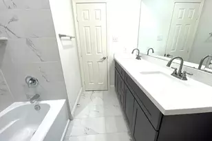 4913 Southwind St, Houston, TX 77033 - Photo 13