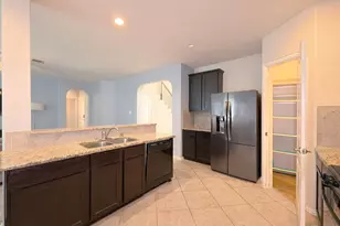 9707 Shimmering Lakes Dr, Rosharon, TX 77583 - Photo 11