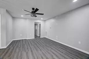 332 Crestwood St, Clute, TX 77531 - Photo 13