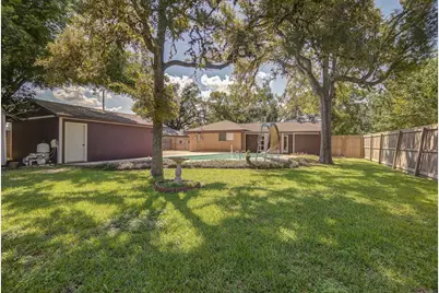 332 Crestwood Street, Clute, TX 77531 - Photo 35