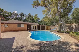 332 Crestwood St, Clute, TX 77531 - Photo 29