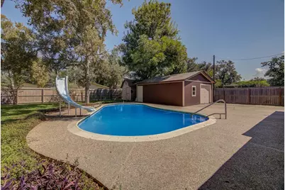 332 Crestwood Street, Clute, TX 77531 - Photo 27