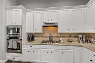 123 Carriage Ct, Magnolia, TX 77354 - Photo 9