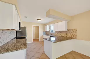 405 Tudor Ct, Deer Park, TX 77536 - Photo 15