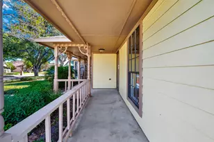 405 Tudor Ct, Deer Park, TX 77536 - Photo 5