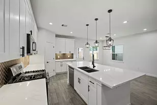 1071 St Clair St, Houston, TX 77088 - Photo 9