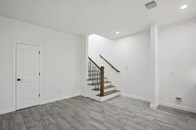 1071 Saint Clair Street, Houston, TX 77088 - Photo 11