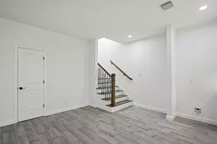 1071 St Clair St, Houston, TX 77088 - Photo 11