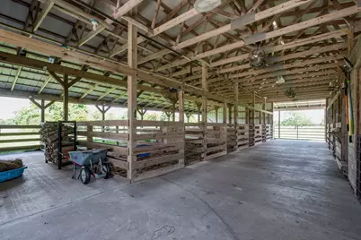 4821 Lawrence Road, Baytown, TX 77523 - Photo 37