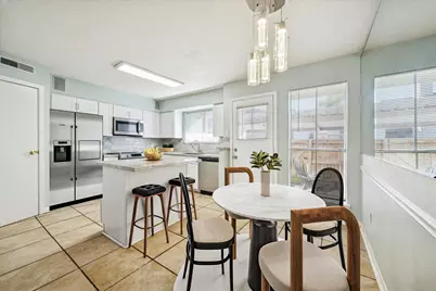 1900 Bay Area Boulevard #110, Houston, TX 77058 - Photo 7