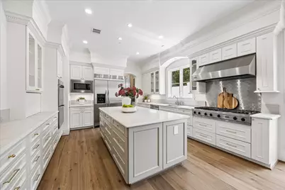 4260 Emory Avenue, West University Place, TX 77005 - Photo 17