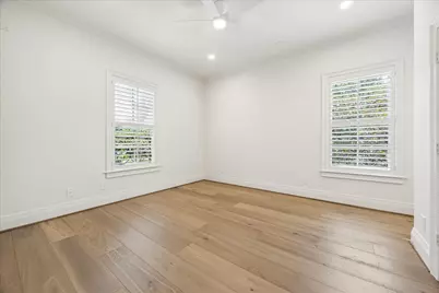 4260 Emory Avenue, West University Place, TX 77005 - Photo 31