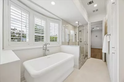 4260 Emory Avenue, West University Place, TX 77005 - Photo 27
