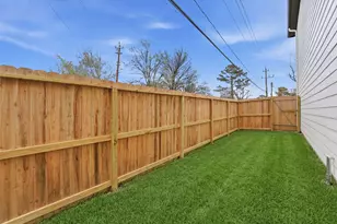 2825 De Soto St, Houston, TX 77091 - Photo 25
