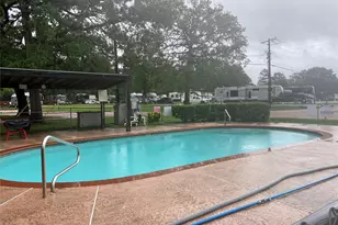 180 Sunrise Dr, Livingston, TX 77351 - Photo 21